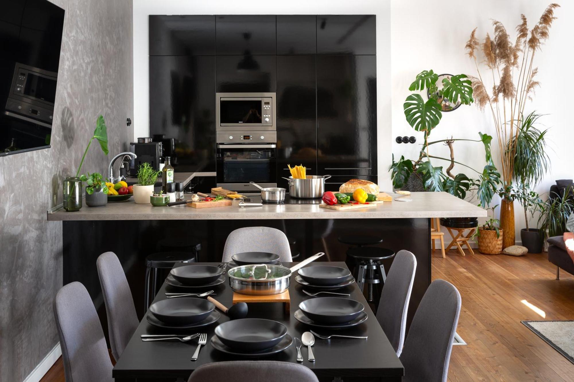 Evergreen - Stylish & Spacious Old Town Apartment With Ac, 1,5 Bath, Family-Friendly